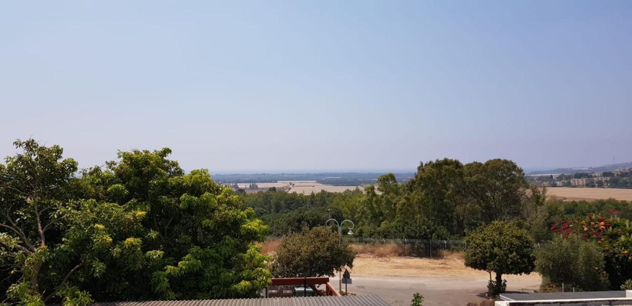 יורט מונגולי Apartment Matzuva Exterior foto